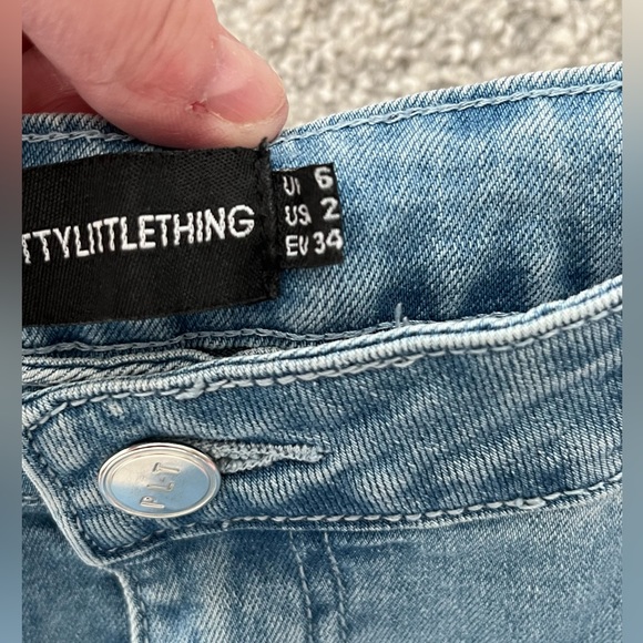 NWOT PrettyLittleThing Mid Wash Multi Sport Stripe Straight Leg Jeans Size 2 - Picture 6 of 7